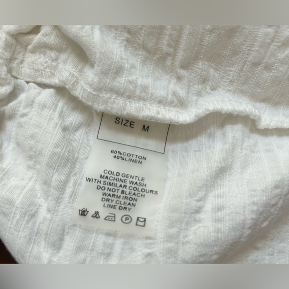 MANIERE DE VOIR White Textured Shorts SIZE M - Picture 4 of 4